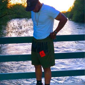 Meet your Posher, Deandrae